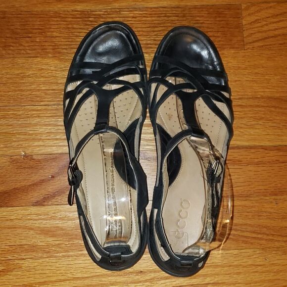 Ecco Black Leather Sandals - Picture 5 of 7